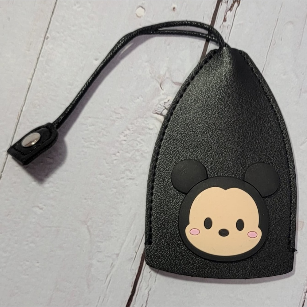 ❤️New❤️MICKEY Tsum Tsum Black Hidden Keys Pouch